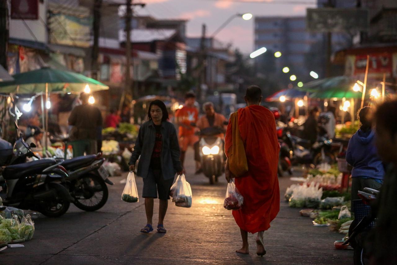 โรงแรมนางรอง Ngoại thất bức ảnh
